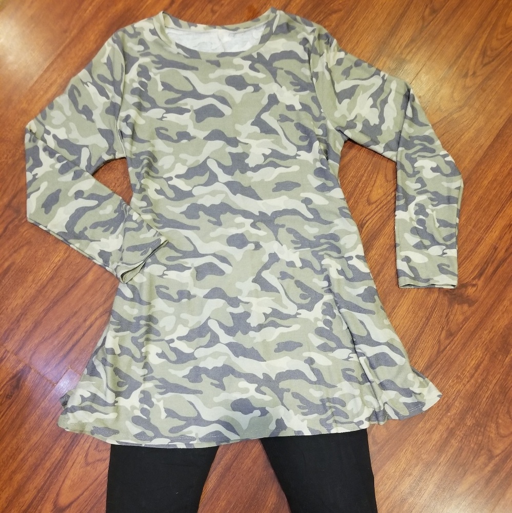 Camo top
